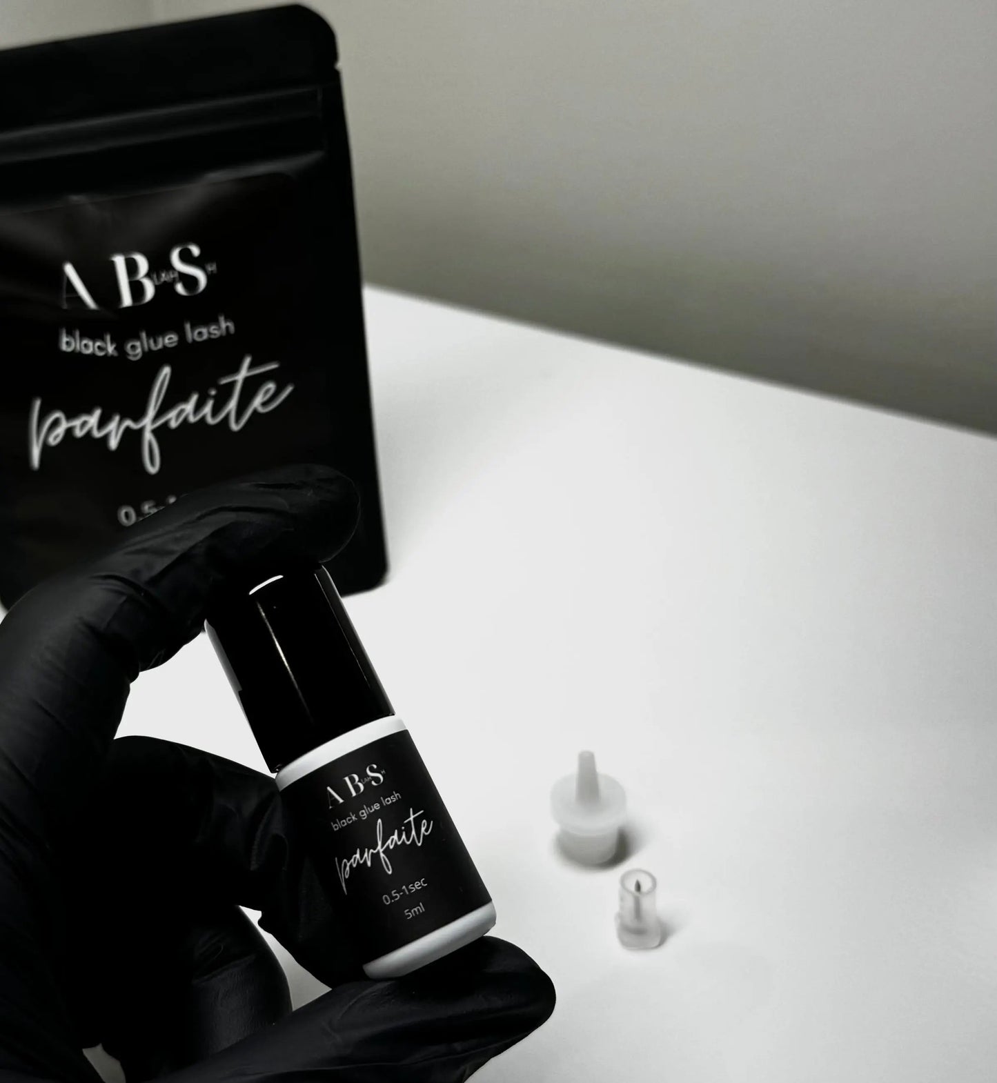 PARFAITE - Colle à cils 0.5/1 sec Alice's beauty Studio