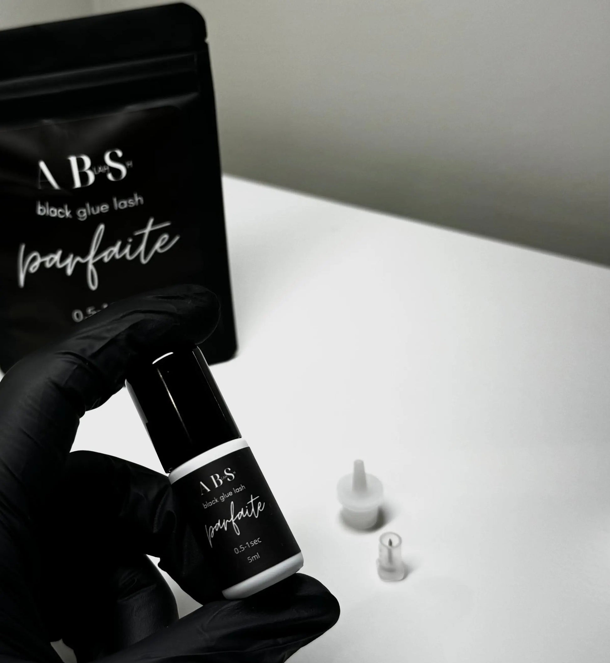 PARFAITE - Colle à cils 0.5/1 sec Alice's beauty Studio